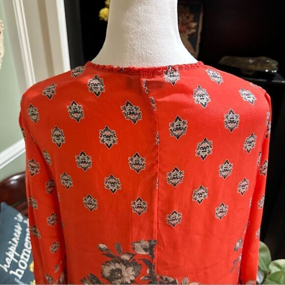 Tolani Red Floral Silk Blouse Size Small - Picture 9 of 13